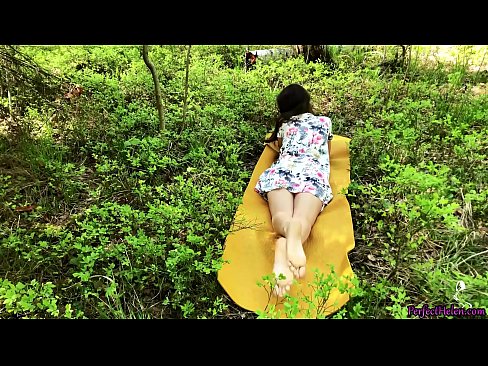 ❤️ Un străin de pe Tinder îmi masturbează păsărica și o fute cu pasiune în pădure ️❌ at ro.shufflesex.ru