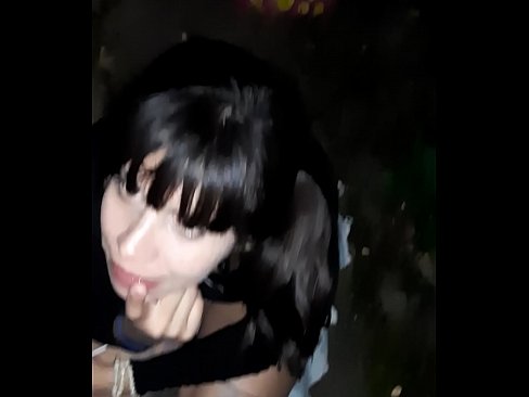 ❤️ Pe stradă penisul umflat în schimbul unor bomboane ️❌   at ro.shufflesex.ru