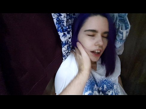 ❤️ Am găsit-o pe sora mea în dulap și am ajutat-o să ejaculeze ️❌   at ro.shufflesex.ru